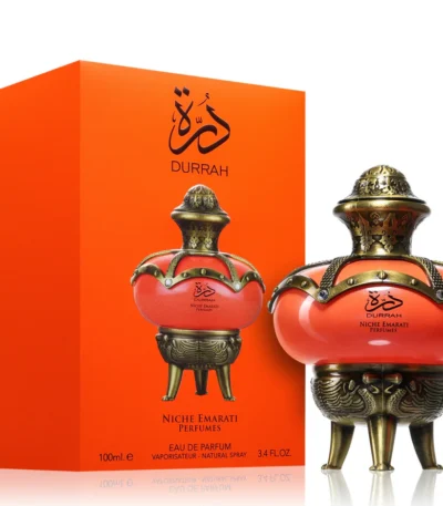 Lattafa Durrah kalıcı ferah yapısıyla burada! Şeftali, şakayık ve osmanthus notalı en iyi 4 mevsim kadın parfümünü hemen keşfedin.